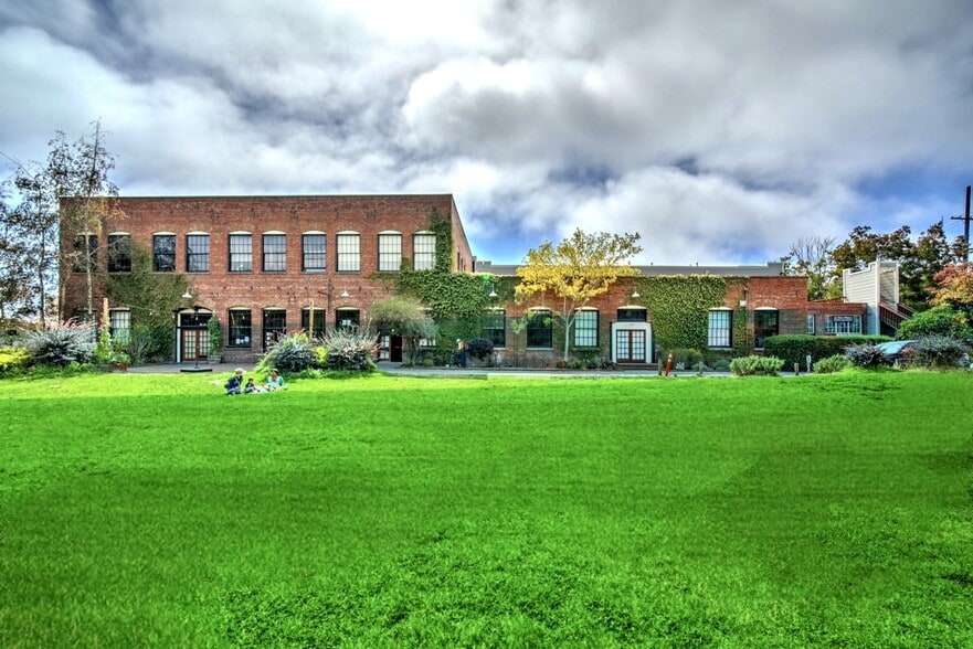 More Photos Of 1250 Addison St, Berkeley Light Distribution For Lease