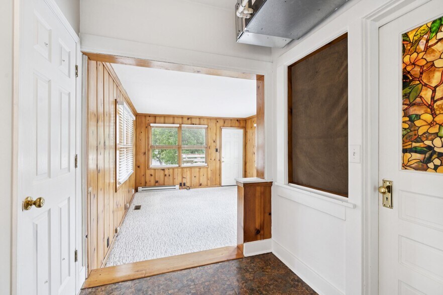 More Photos Of 1604 17th Ave S, Nashville Office Residential For Sale