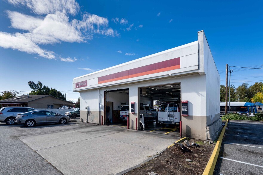 More Photos Of 17317 Smokey Point Blvd, Arlington General Retail For Sale