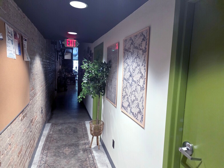 More Photos Of 425 N Main St, Hendersonville Restaurant For Sale
