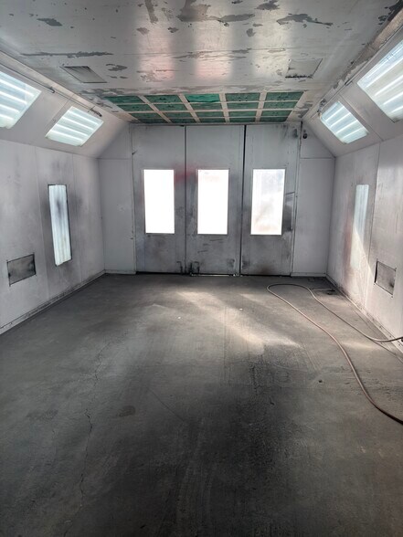 More Photos Of 2339 Truman Ave, Pensacola Service For Sale