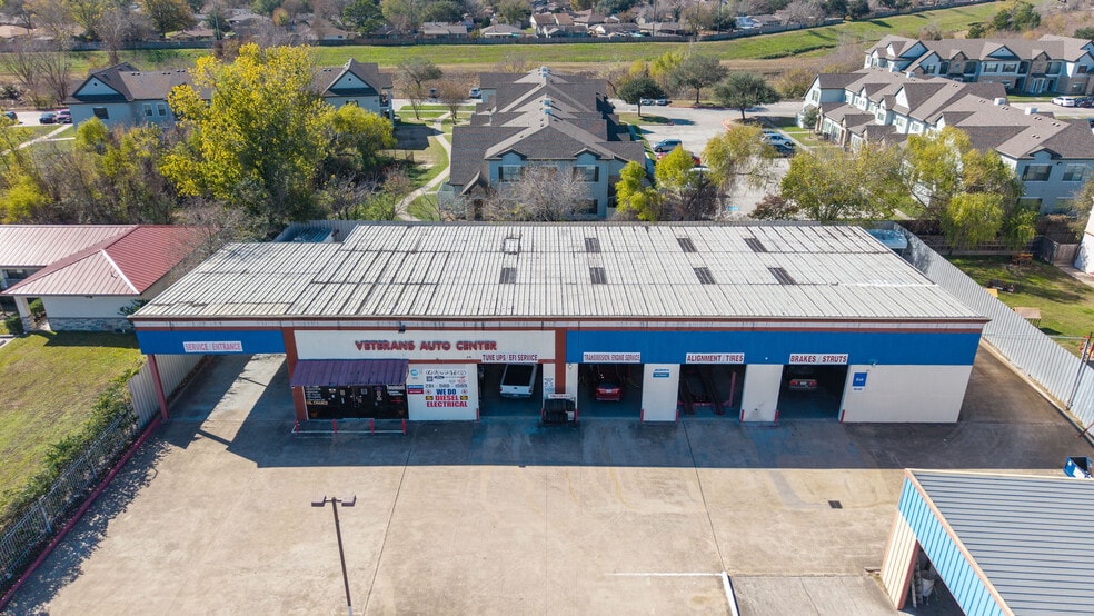 More Photos Of 11239 Veterans Memorial Dr, Houston Auto Repair For Sale