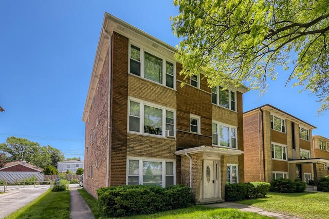 More Photos Of 9225 S Pulaski Rd, Evergreen Park Apartments For Sale