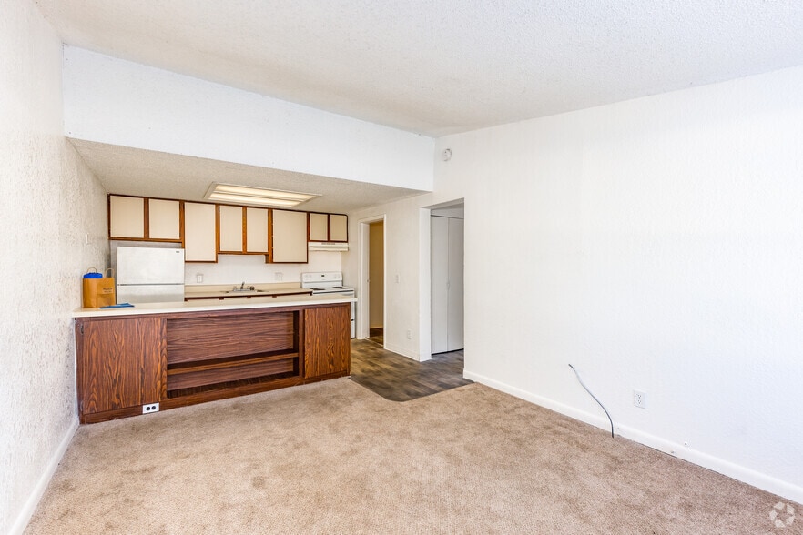 More Photos Of 4990 North Ln, Orlando Apartments For Sale