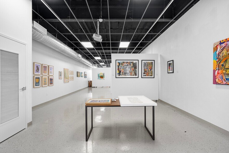 More Photos Of 1624-1626 NW 36th St, Miami Storefront Retail Office For Lease