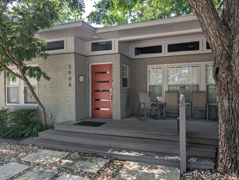 Primary Photo Of 3906 Menchaca Rd, Austin Medical For Lease