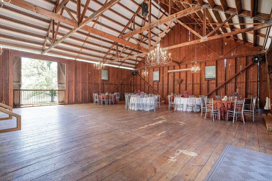 More Photos Of 1902 Jefferson Pike, Brunswick Lodge Meeting Hall For Lease