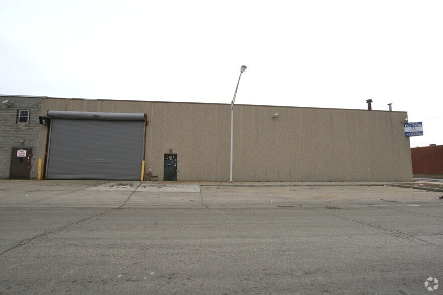 More Photos Of 4451 W Kinzie St, Chicago Warehouse For Lease