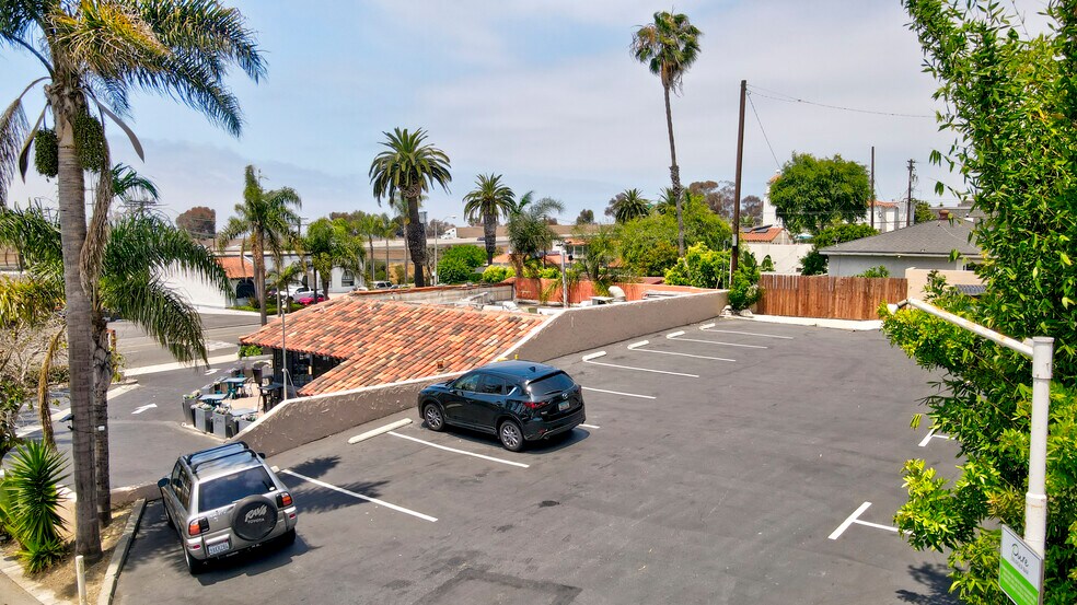 More Photos Of 1925 S El Camino Real, San Clemente Restaurant For Sale