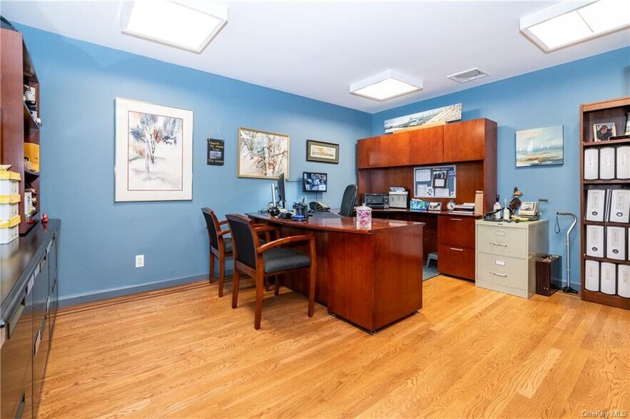 More Photos Of 412 City Island Ave, Bronx Warehouse For Sale