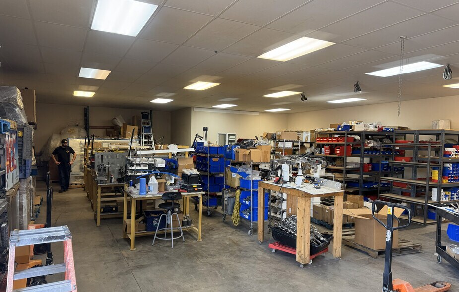 More Photos Of 770 E 39th Ave, Apache Junction Warehouse For Lease