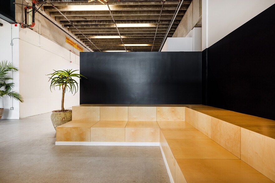 More Photos Of 15555 E 14th St, San Leandro Research And Development For Lease