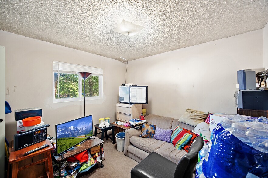 More Photos Of 340 Gahart Dr, Colorado Springs Apartments For Sale