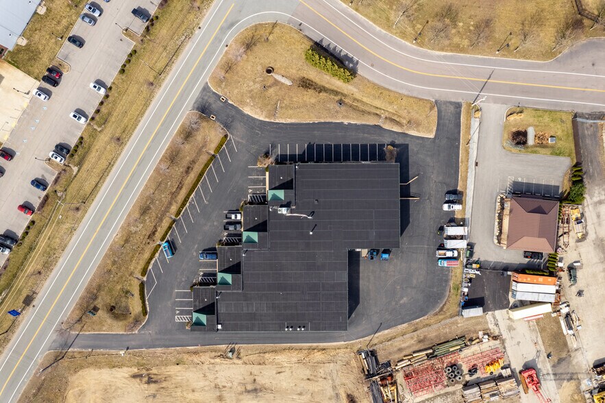 More Photos Of 315 Commerce Park Rd, North Kingstown Warehouse For Lease