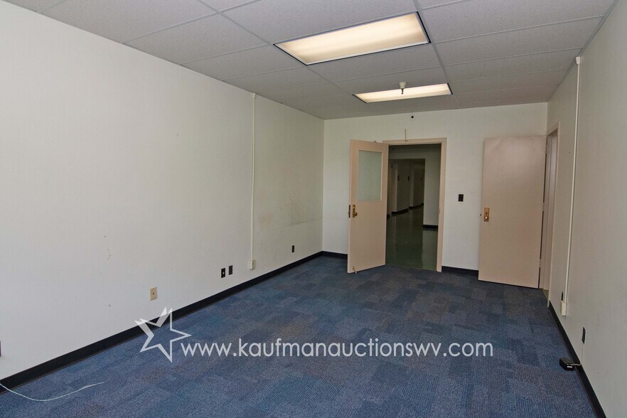 More Photos Of 100 Bluestone Rd, Mount Hope Research And Development For Sale
