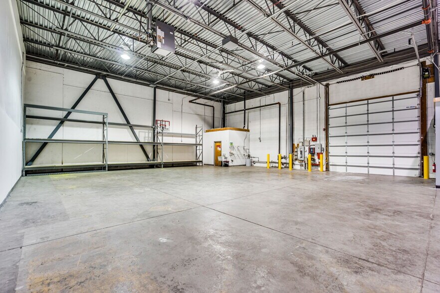 More Photos Of 35 Mill Street Central, Marlborough Warehouse For Lease