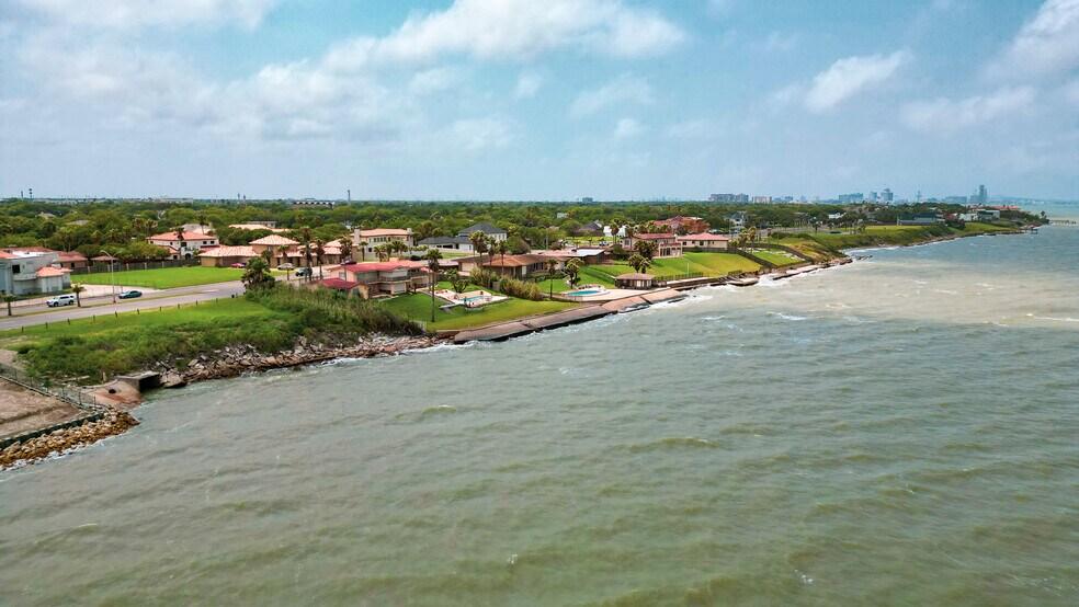 More Photos Of 3645 Ocean, Corpus Christi Land For Sale