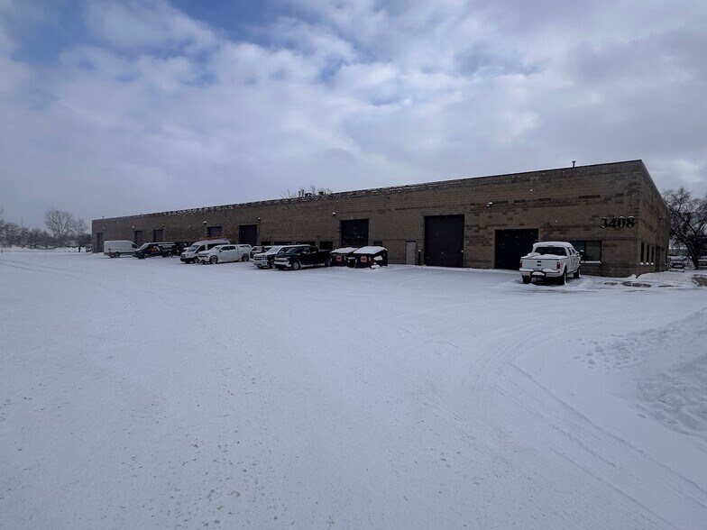 More Photos Of 3408 Busch Dr SW, Grandville Manufacturing For Sale