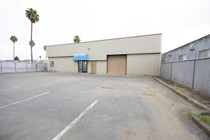 More Photos Of 3218-3220 Santa Rosa Ave, Santa Rosa Service For Lease