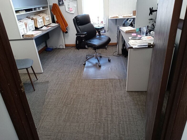 More Photos Of 2077 Midway Dr, Twinsburg Research And Development For Lease