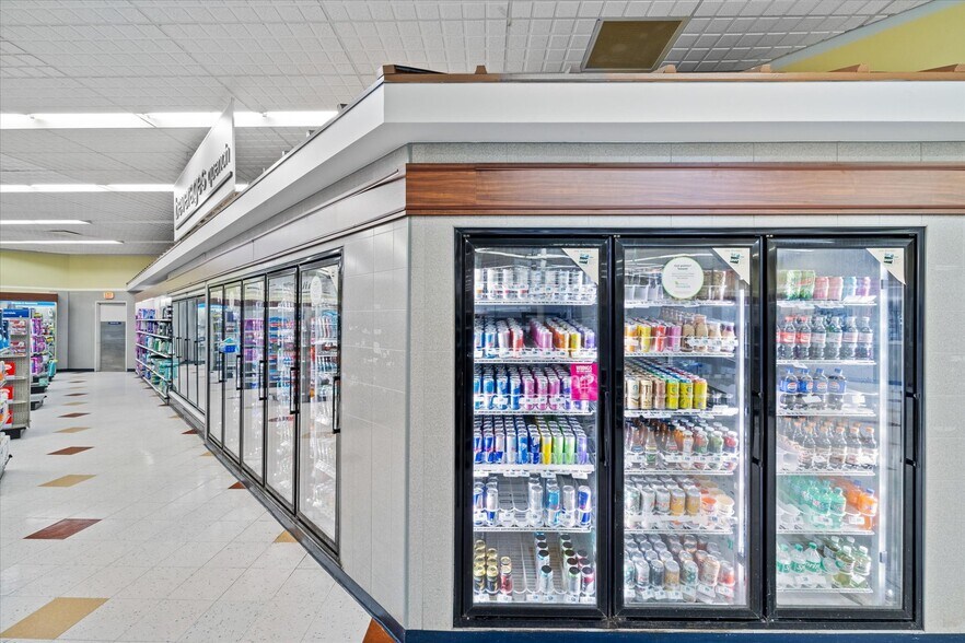 More Photos Of 44 Kings Vlg, Minersville Drugstore For Lease