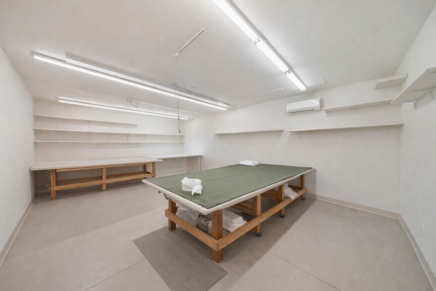 More Photos Of 16415 N Florida Ave, Lutz Warehouse For Sale