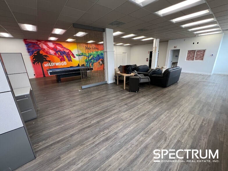 More Photos Of 7241 Lankershim Blvd, North Hollywood Office For Lease