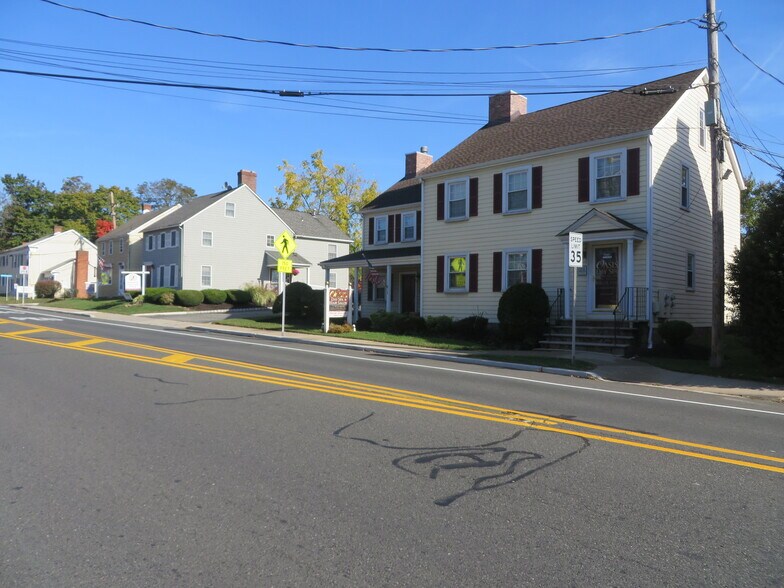 More Photos Of 264 US 202/206, Bedminster Storefront Retail Office For Lease