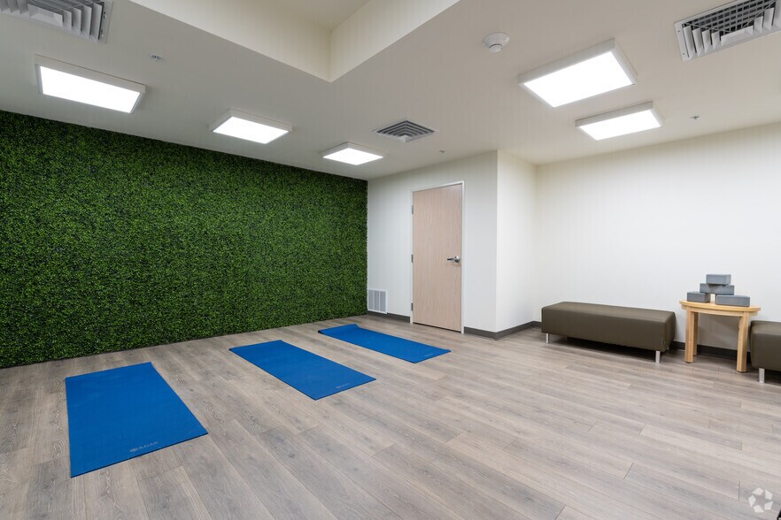 More Photos Of 1021 Jefferson St, Muskegon Apartments For Lease