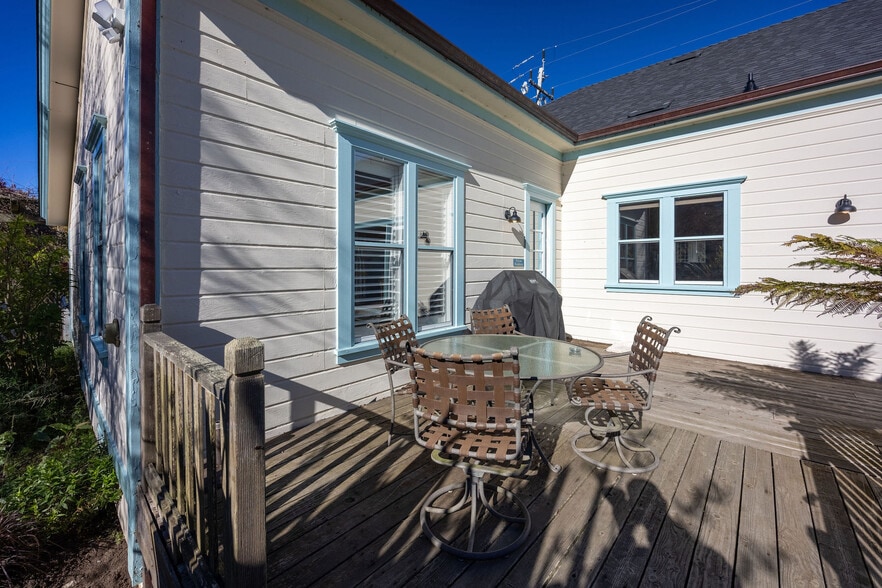 More Photos Of 393 Stage Rd, Pescadero Hospitality For Sale