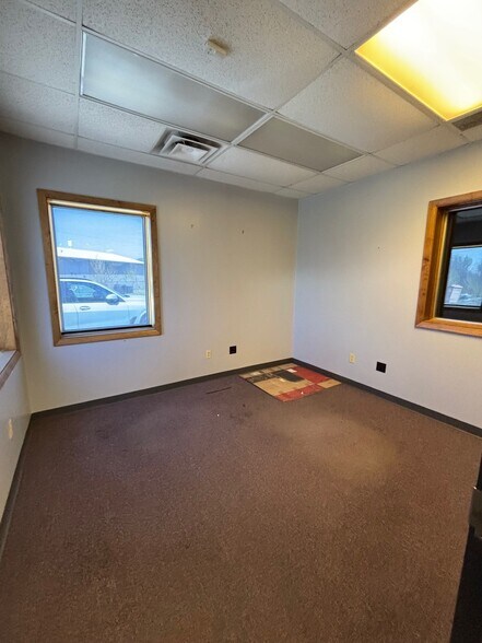 More Photos Of 2509 Krisko Cir SW, Canton Warehouse For Lease