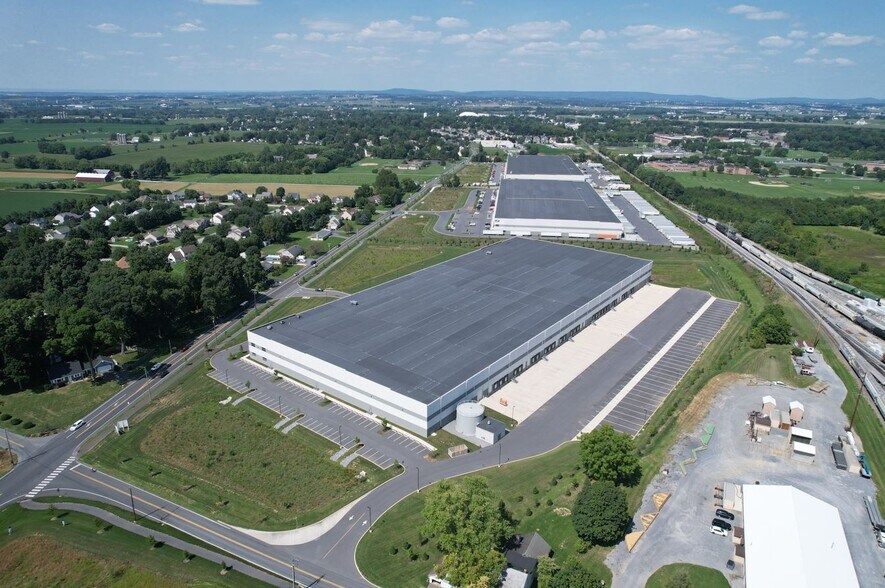 More Photos Of 791 Stony Battery Rd, Landisville Warehouse For Lease