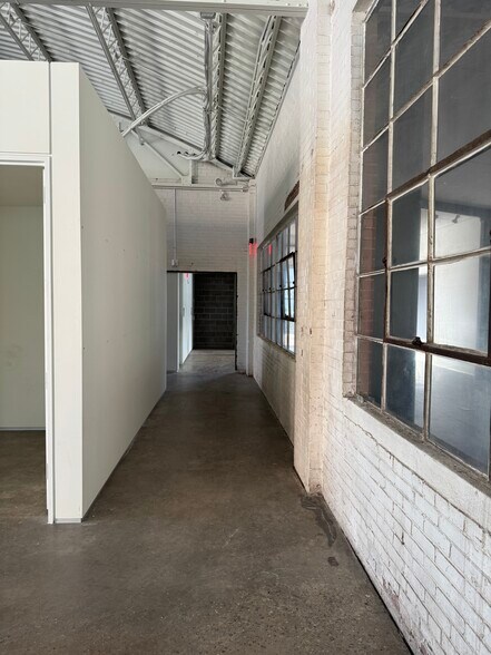 More Photos Of 124 NW 12th St, Oklahoma City Office For Lease