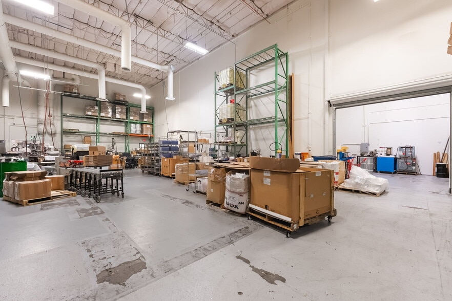 More Photos Of 6744 Spencer St, Las Vegas Industrial For Sale