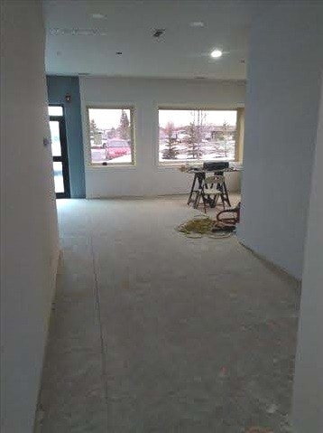 More Photos Of 220 Stockton Ave, Okotoks Distribution For Lease