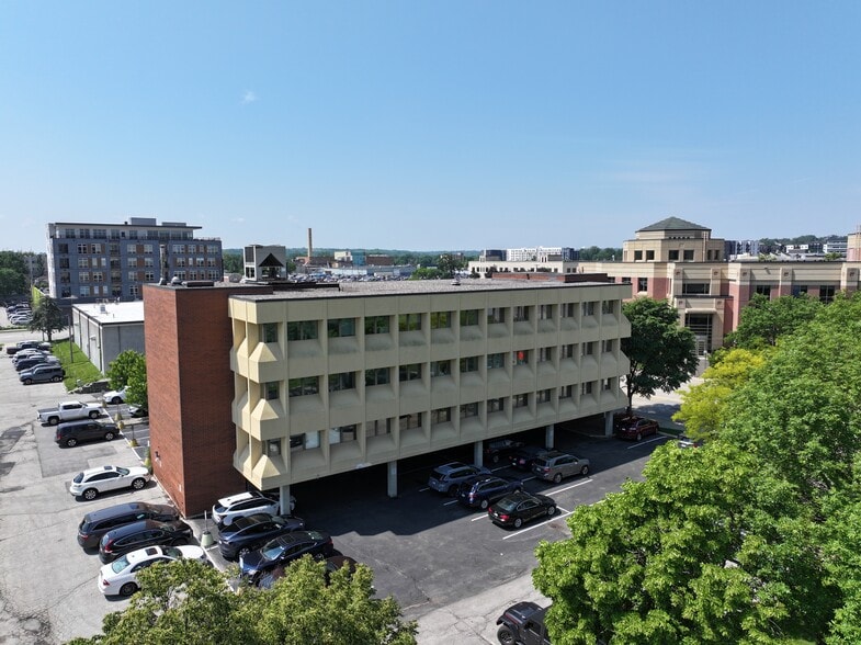 More Photos Of 300 3rd Ave SE, Rochester Coworking Space