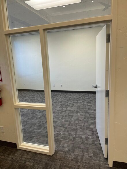 More Photos Of 60 E 100 N, Vernal Office For Lease