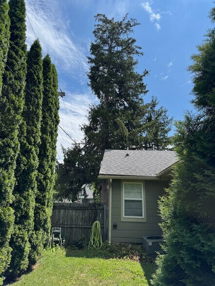More Photos Of 5777 Summit St, Sylvania Specialty For Sale