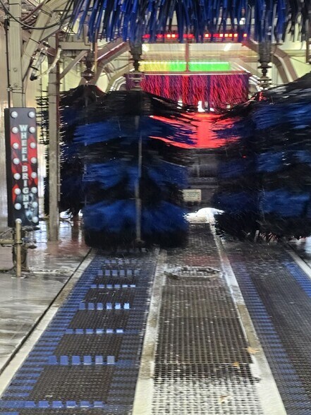 More Photos Of 5 Sparkle Court, Goffstown Carwash For Sale