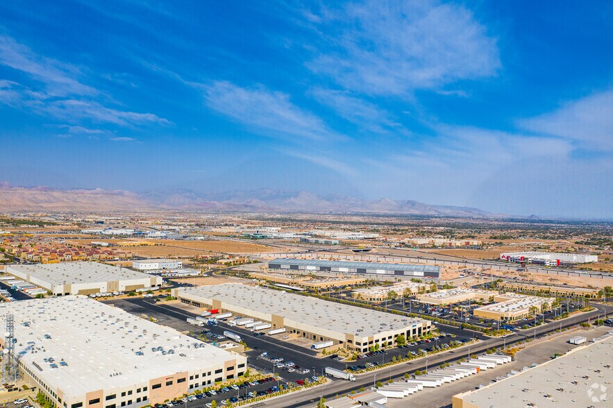 More Photos Of 7055 Lindell Rd, Las Vegas Distribution For Lease