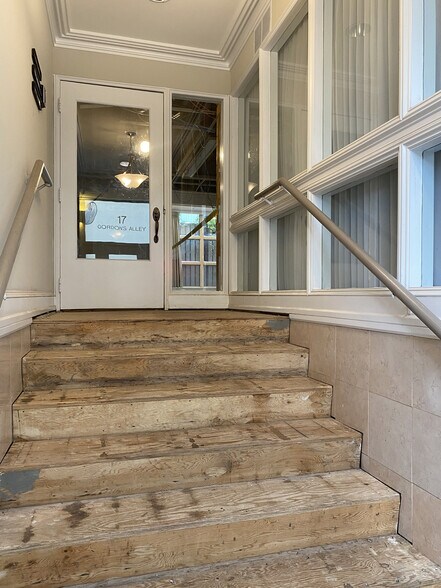 More Photos Of 15 S Gordons Aly, Atlantic City Apartments For Sale