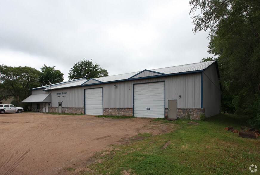 More Photos Of 98 St Croix Trl, Lakeland Warehouse For Sale
