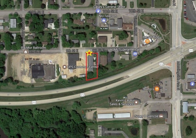 More Photos Of 2020 9th St E, Glencoe Office For Sale