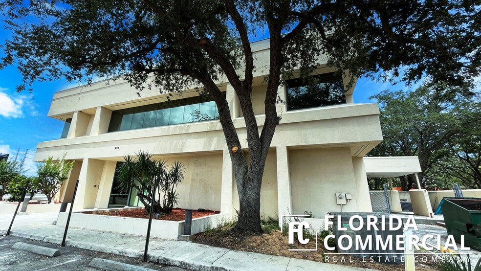 More Photos Of 900-904 E Prima Vista Blvd, Port Saint Lucie Office For Lease