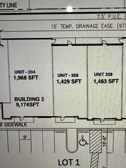 More Photos Of 821 W New Hope Dr, Cedar Park General Retail For Sale