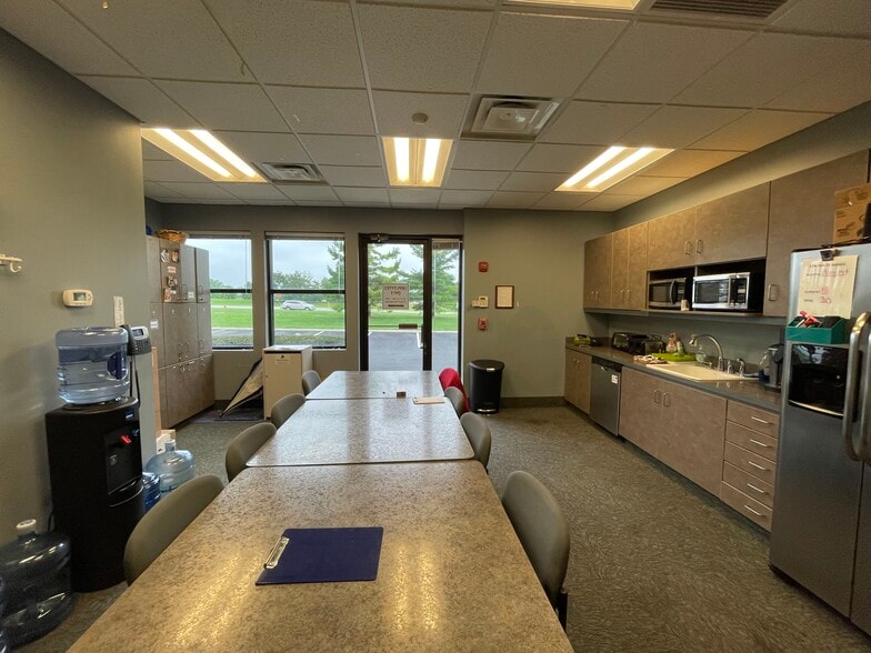 More Photos Of 10401 Sawmill Pky, Powell Medical For Lease