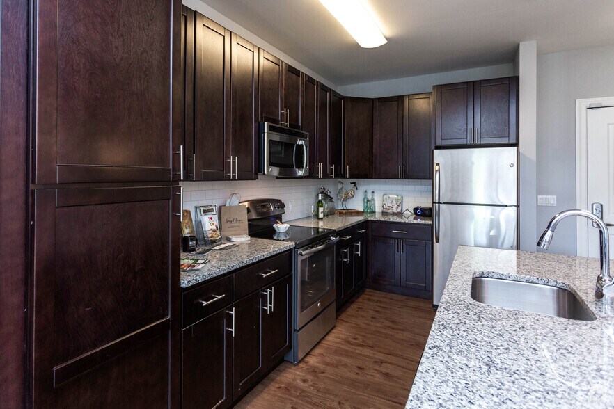 More Photos Of 1 Village Grn, Patchogue Apartments For Lease