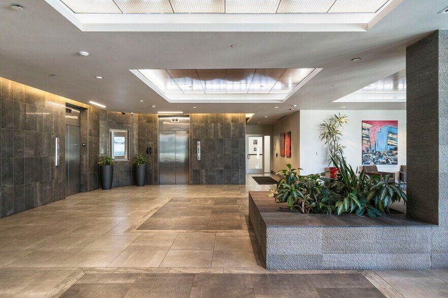 More Photos Of 5250 S Virginia St, Reno Office For Lease