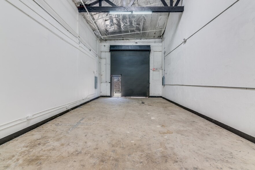 More Photos Of 2023-2043 S Santa Fe Ave, Los Angeles Unknown For Lease