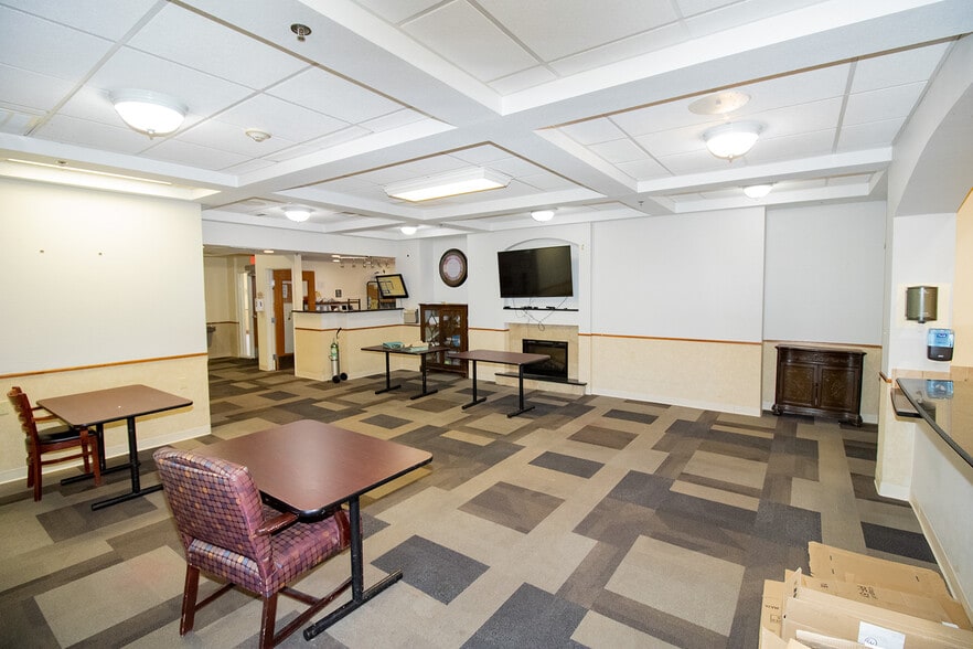 More Photos Of 224 E Central Ave, Andover Rehabilitation Center For Sale